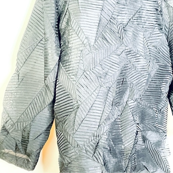 Tamotsu Black Pleated Avant Garde Open Front Jacket and Tank Top Formal Set 16 - Picture 6 of 11